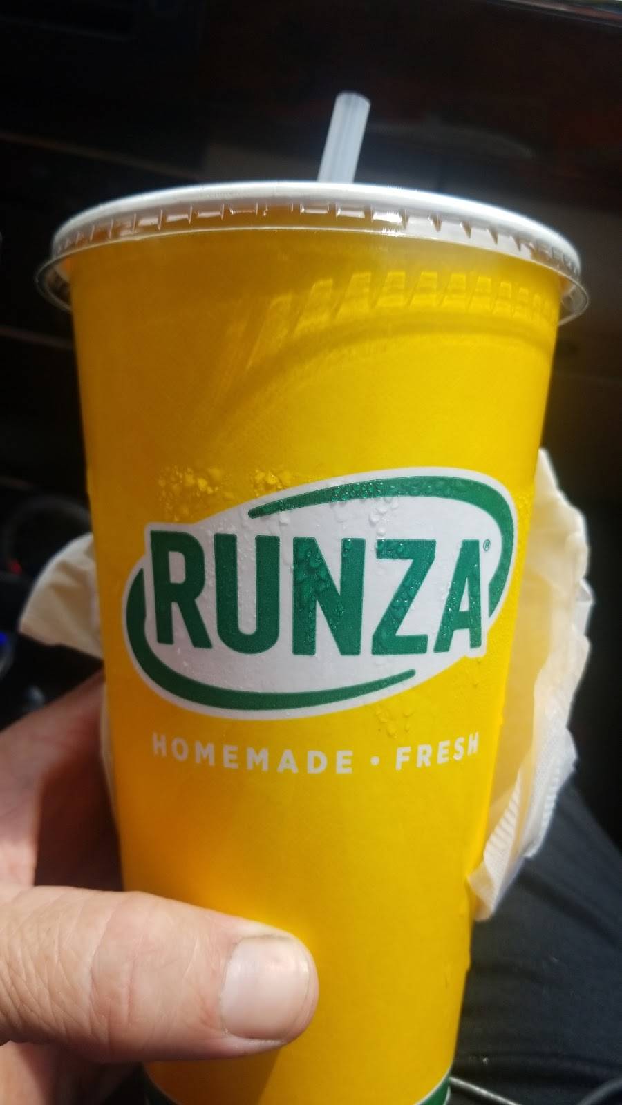 Runza Restaurant | restaurant | 610 W O St, Lincoln, NE 68528, USA | 4024761189 OR +1 402-476-1189