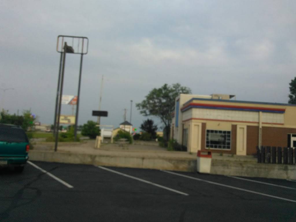 Dairy Queen | restaurant | 611 Hwy, 10th St SE, St Cloud, MN 56304, USA | 3202520862 OR +1 320-252-0862