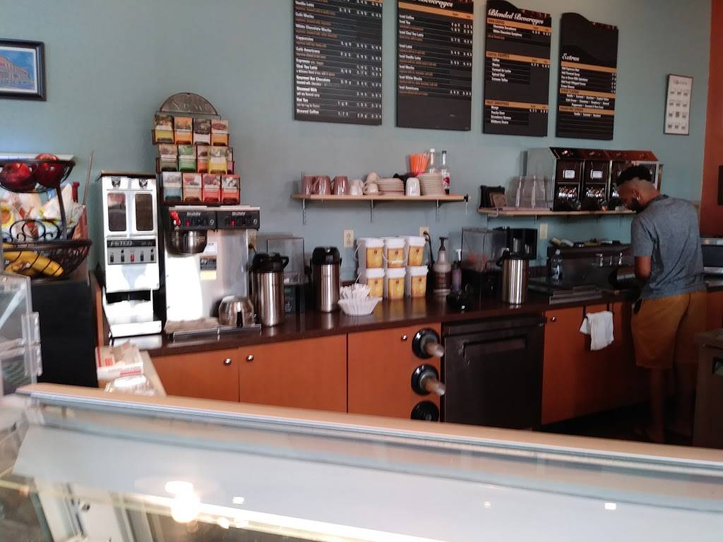 Addicted to the Bean | cafe | 152 129th Ave W, Madeira Beach, FL 33708, USA | 7273991573 OR +1 727-399-1573