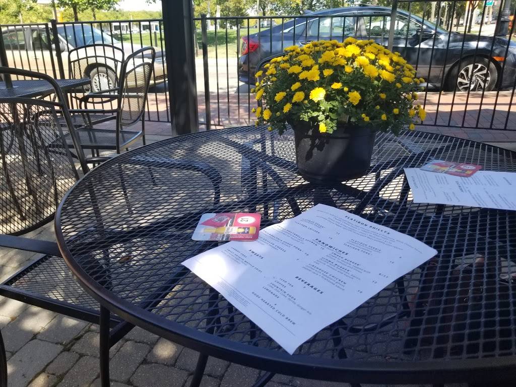 Flatiron Tavern | restaurant | 129 E Nationwide Blvd, Columbus, OH 43215, USA | 6145250091 OR +1 614-525-0091