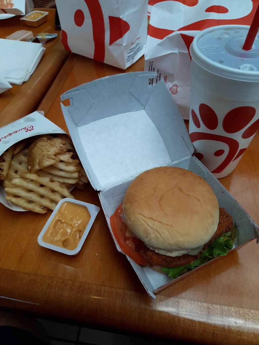 Chick-fil-A | restaurant | 303 Memorial City Way Ste 385, Houston, TX 77024, USA | 7134676862 OR +1 713-467-6862