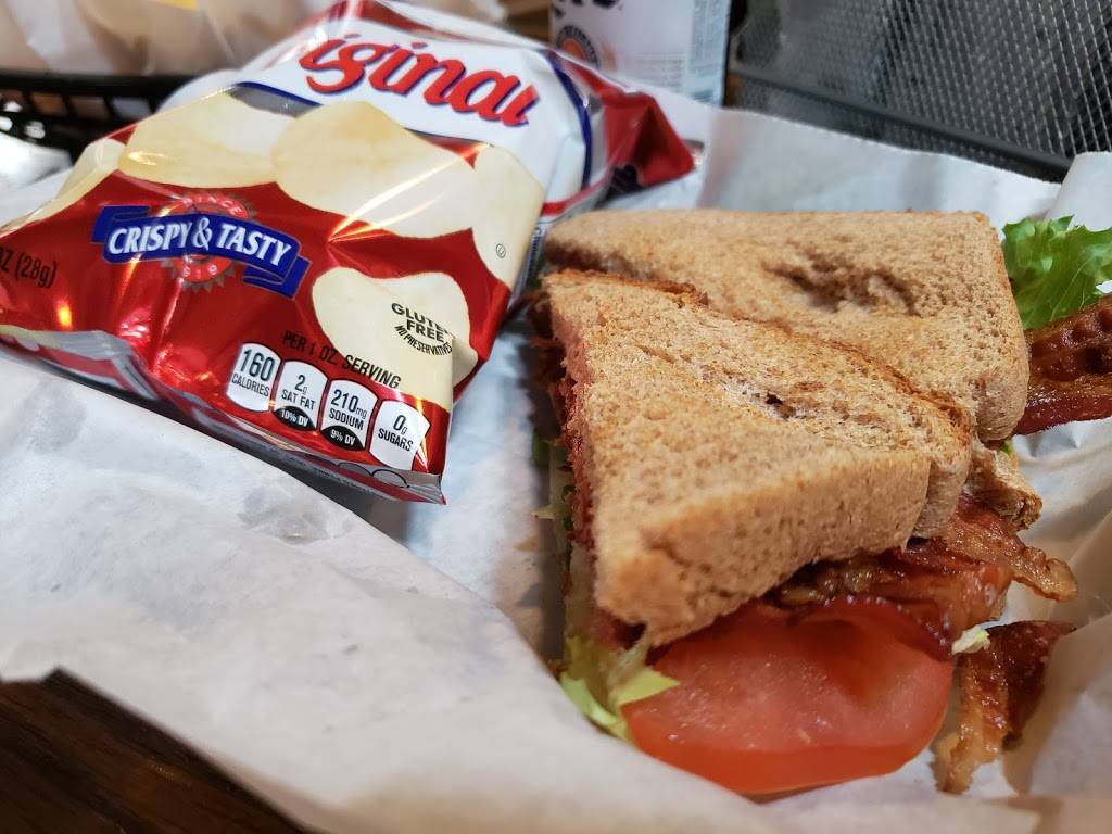 Northside Country Club | restaurant | 4034 Hamilton Ave, Cincinnati, OH 45223, USA | 5135105223 OR +1 513-510-5223