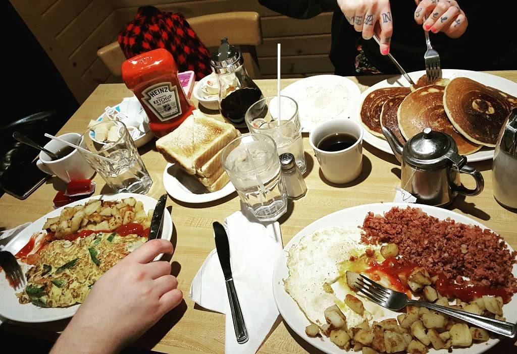 Egg Sunrise Grill | restaurant | 1422 Dundas St W, Toronto, ON M6J 1Y5, Canada | 4165321571 OR +1 416-532-1571