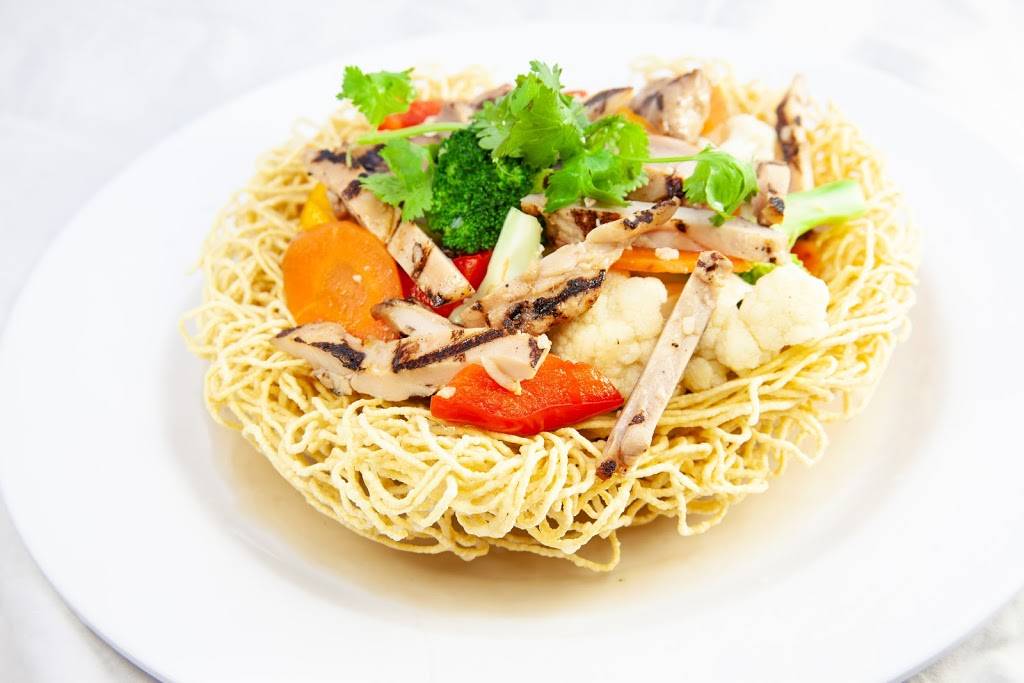 Miss Pho | restaurant | 3830 Boulevard de la Côte-Vertu Suite 200, Saint-Laurent, QC H4R 1P8, Canada | 5143366477 OR +1 514-336-6477