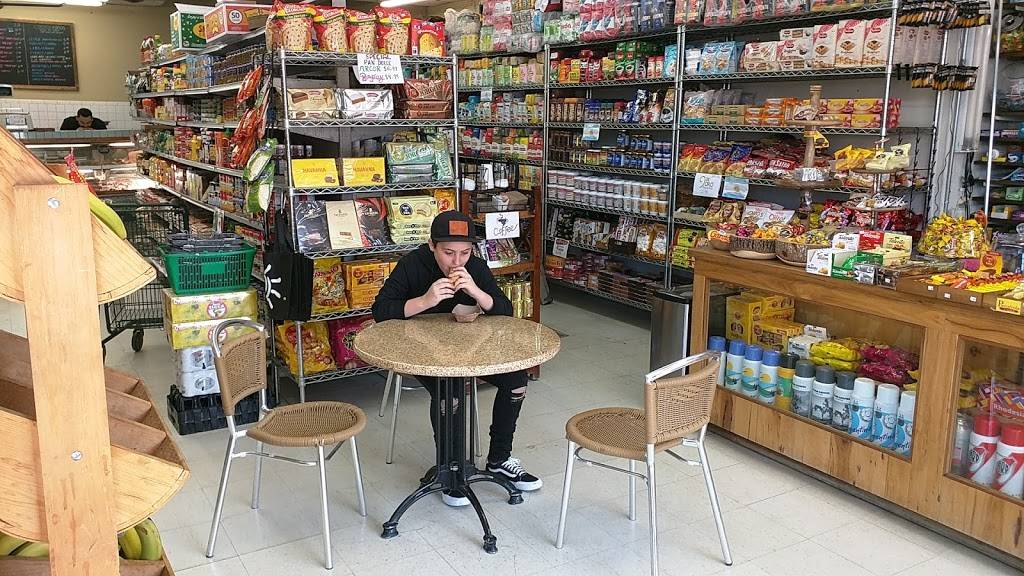 El Mercado - Market - Butcher - Empanadas | meal takeaway | 3767 N Southport Ave, Chicago, IL 60613, USA | 7734775020 OR +1 773-477-5020