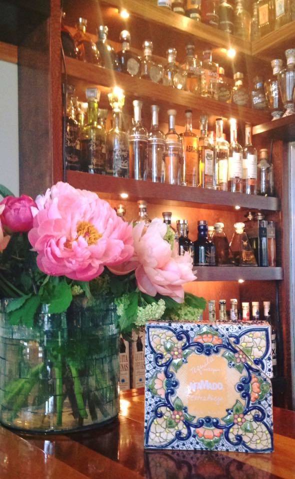 Mixteca | restaurant | 1390 S Eastwood Dr # B, Woodstock, IL 60098, USA | 8153348460 OR +1 815-334-8460