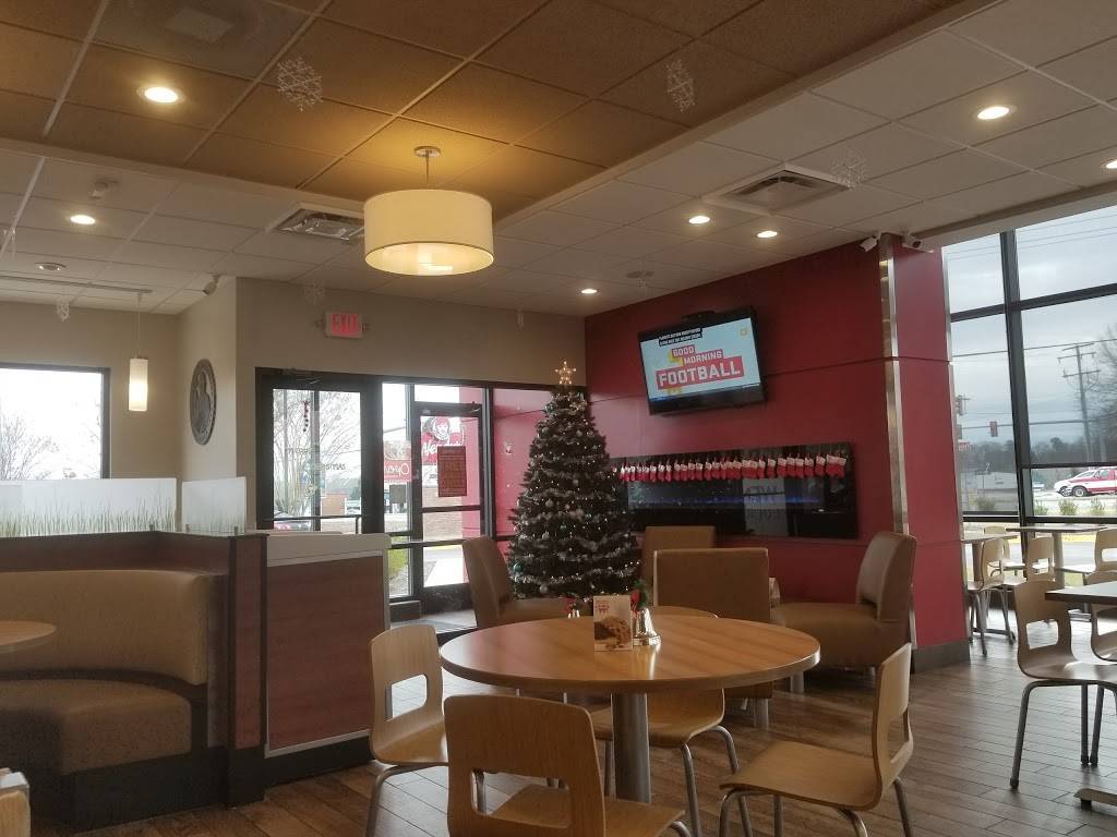 Wendys | restaurant | 10400 Hull Street Rd, Midlothian, VA 23112, USA | 8042760236 OR +1 804-276-0236