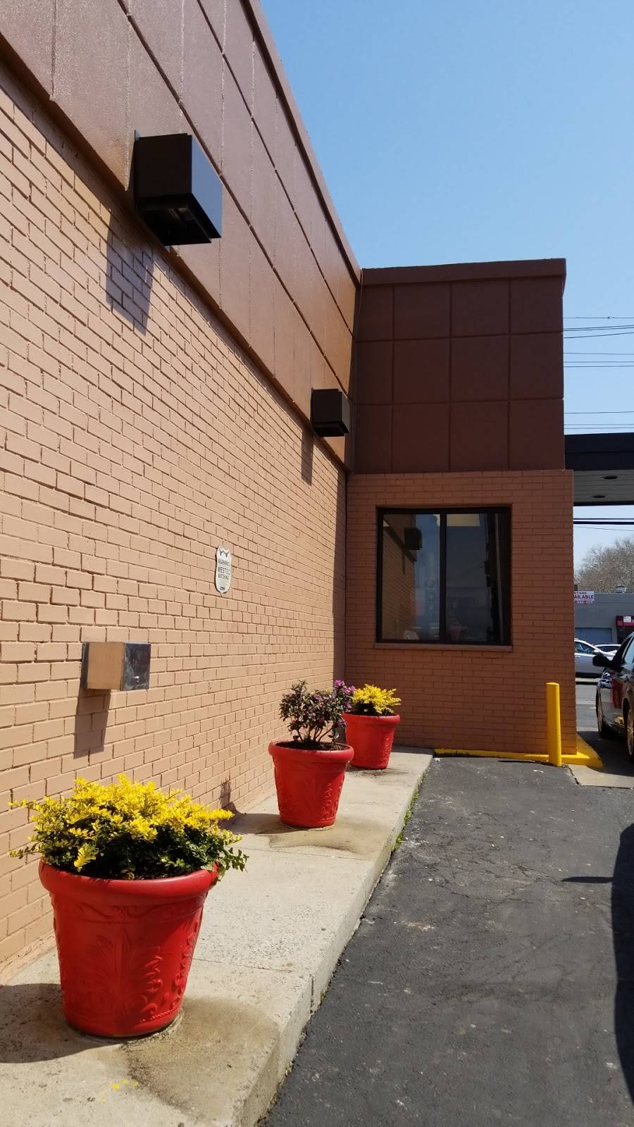 Wendys | restaurant | 78-11 Flatlands Ave, Brooklyn, NY 11236, USA | 7182511801 OR +1 718-251-1801