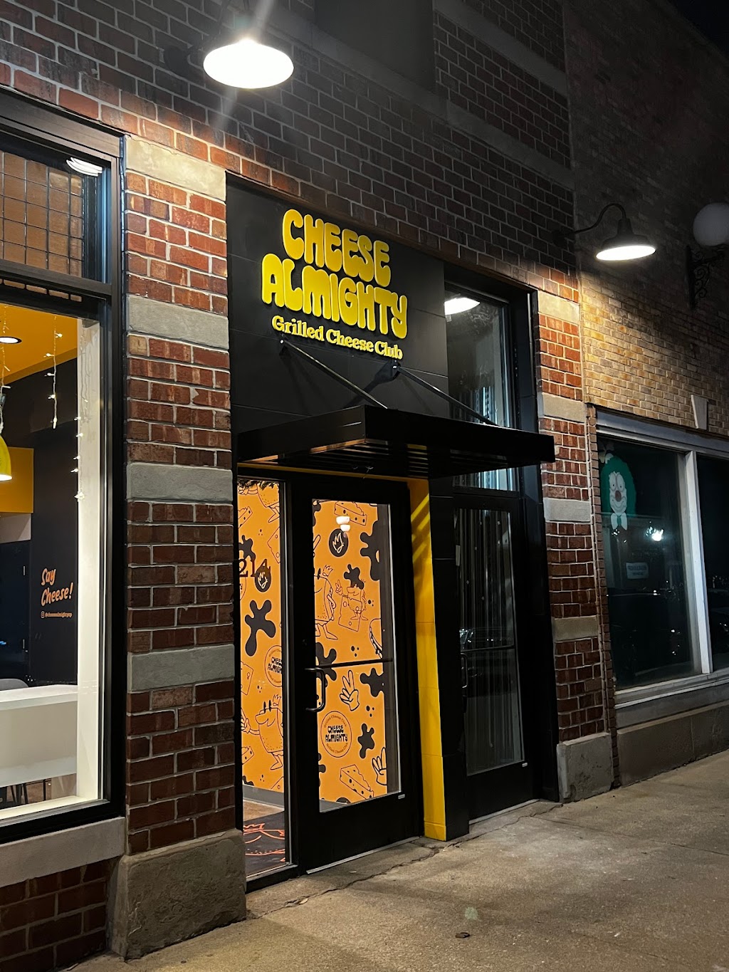 Public Bar & Rec | restaurant | 210 S Main St, Crown Point, IN 46307, USA | 2192078006 OR +1 219-207-8006