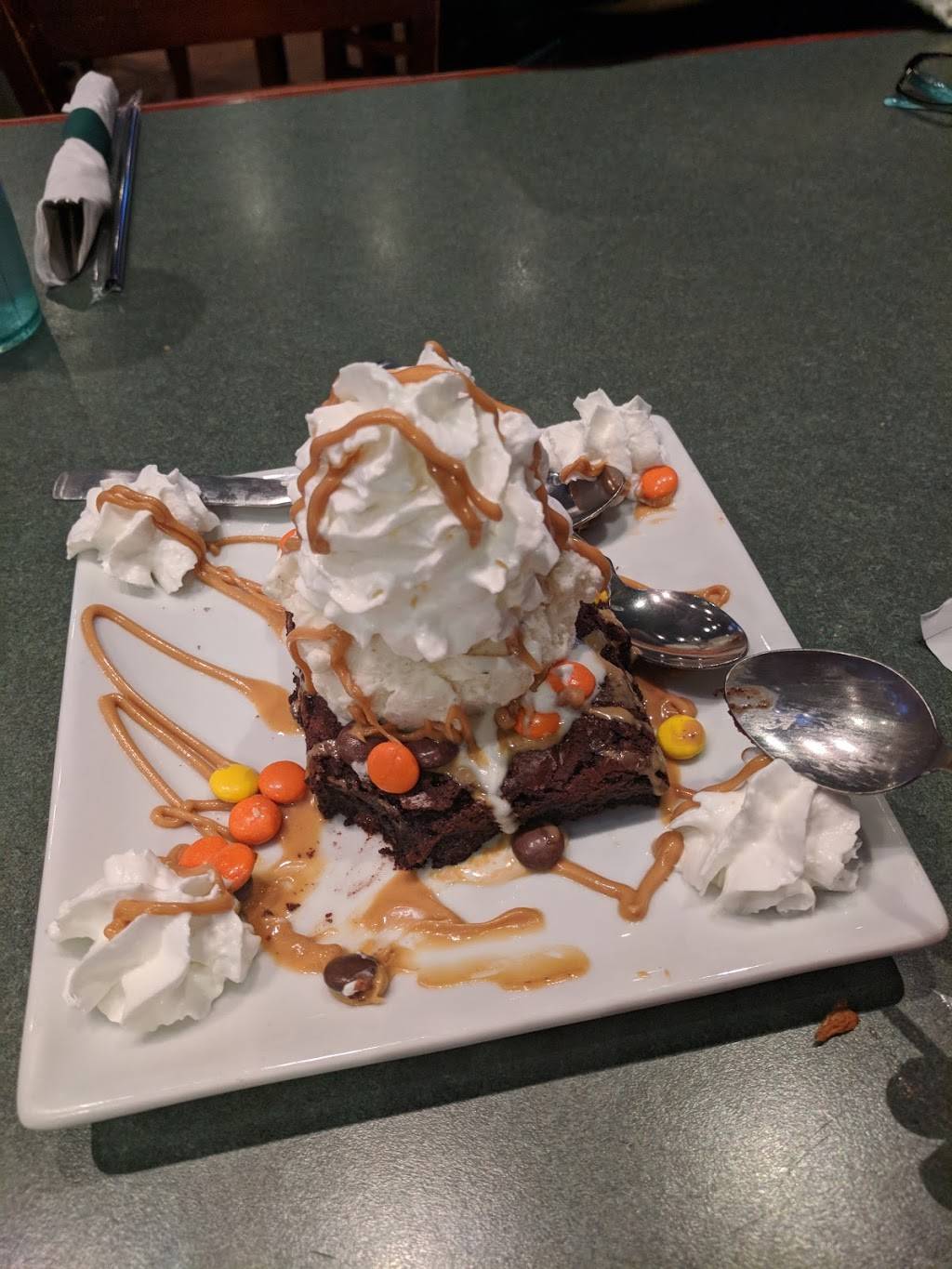 The Greene Turtle Sports Bar & Grille | restaurant | 177 Jennifer Rd, Annapolis, MD 21401, USA | 4102667474 OR +1 410-266-7474