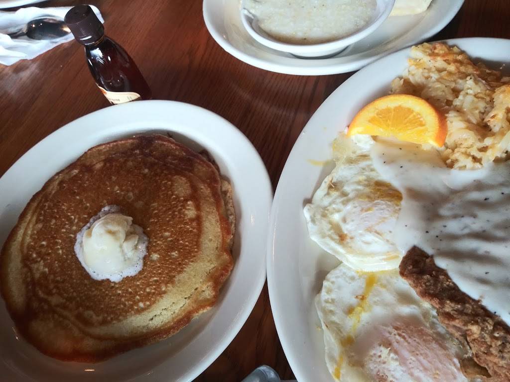 Cracker Barrel Old Country Store | restaurant | 4700 Portsmouth Blvd, Chesapeake, VA 23321, USA | 7574053890 OR +1 757-405-3890