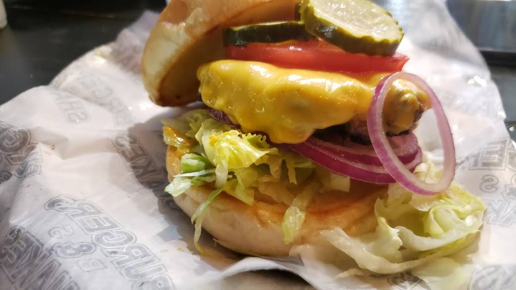 Burgers & Shakes | restaurant | 7401 Collins Ave #2713, Miami Beach, FL 33141, USA | 3058661145 OR +1 305-866-1145