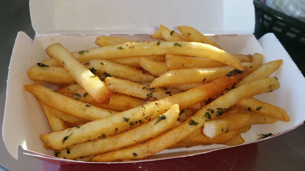 Jack in the Box | restaurant | 2601 E Slauson Ave, Huntington Park, CA 90255, USA | 3235852125 OR +1 323-585-2125