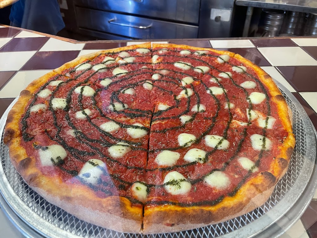 La Gondolita Pizza | restaurant | 66 Main St, Pine Bush, NY 12566, USA | 8457442800 OR +1 845-744-2800