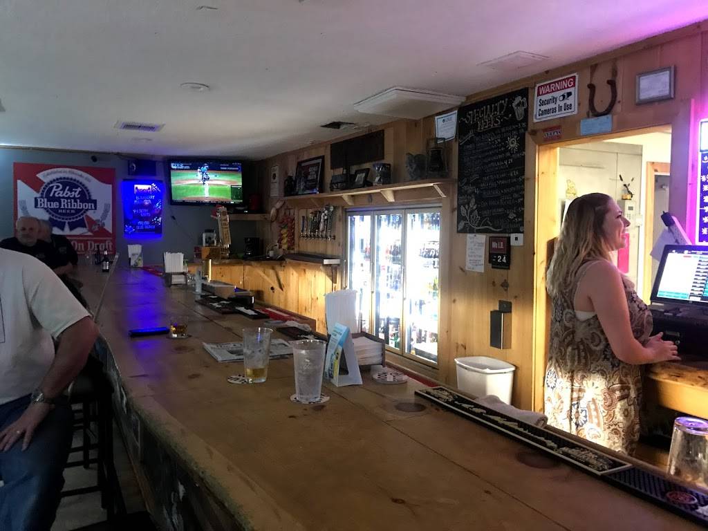 Lebanon Tap Room | restaurant | 385 Beaumont Hwy, Lebanon, CT 06249, USA | 8609428017 OR +1 860-942-8017