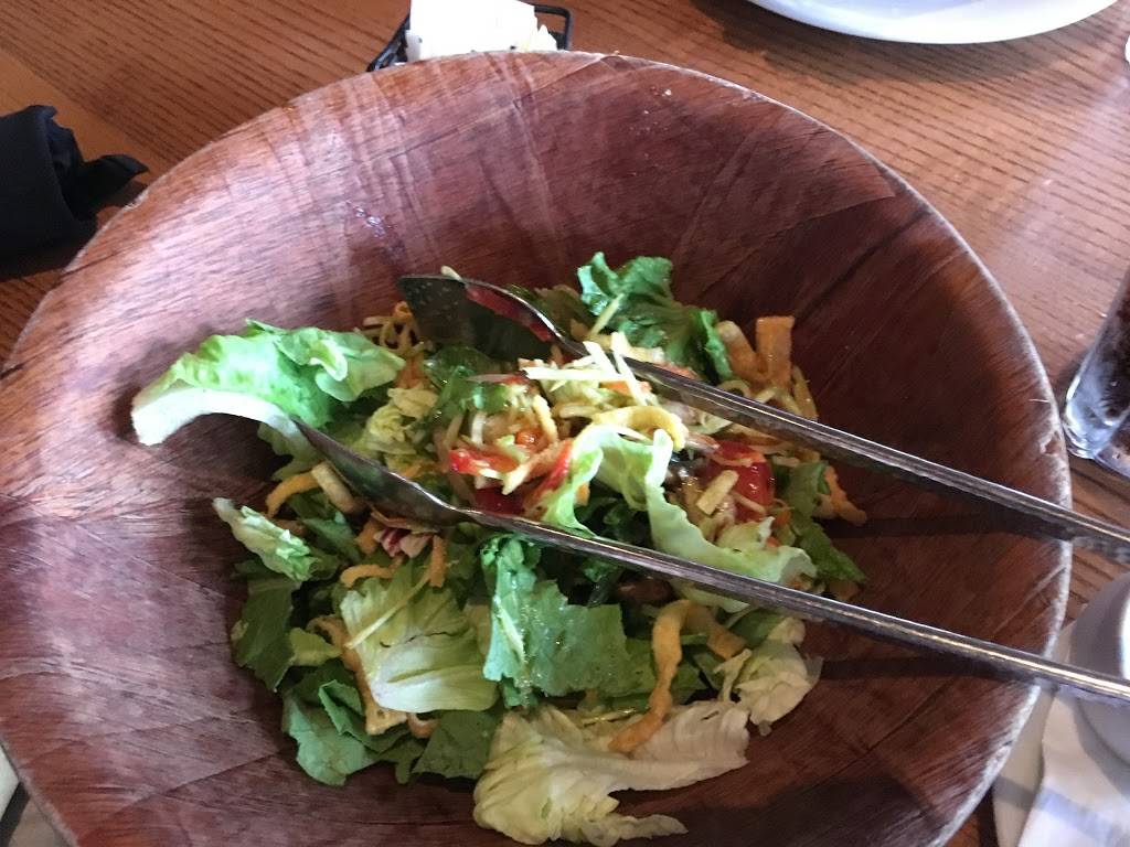 Ohana | restaurant | 1600 Seven Seas Drive, Orlando, FL 32830, USA | 4079393463 OR +1 407-939-3463