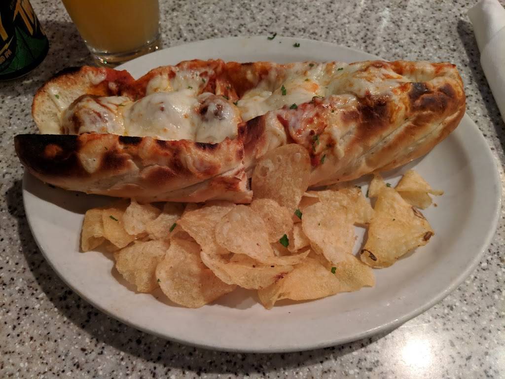 Los Tios Grill | restaurant | 201 Harrison St SE, Leesburg, VA 20175, USA | 5712913652 OR +1 571-291-3652