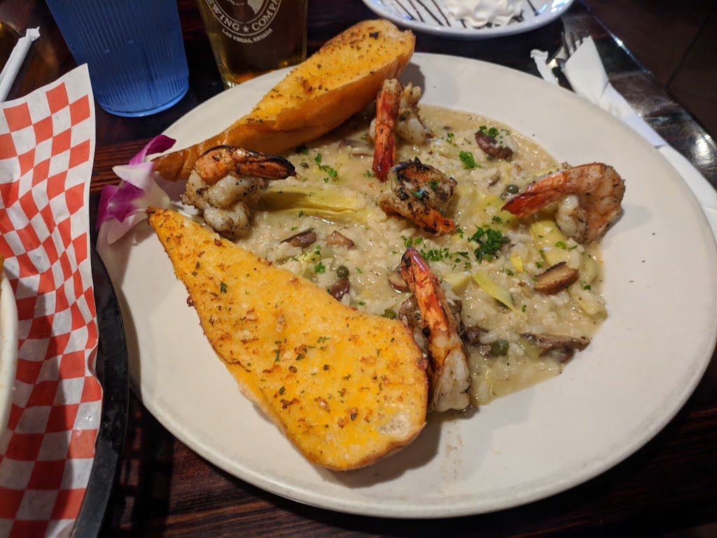 Draft House | restaurant | 4543 N Rancho Dr, Las Vegas, NV 89130, USA | 7026451404 OR +1 702-645-1404