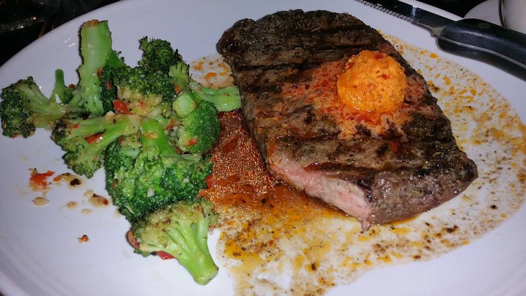 Carrabbas Italian Grill | restaurant | 1951 4th St N, St. Petersburg, FL 33704, USA | 7278979375 OR +1 727-897-9375