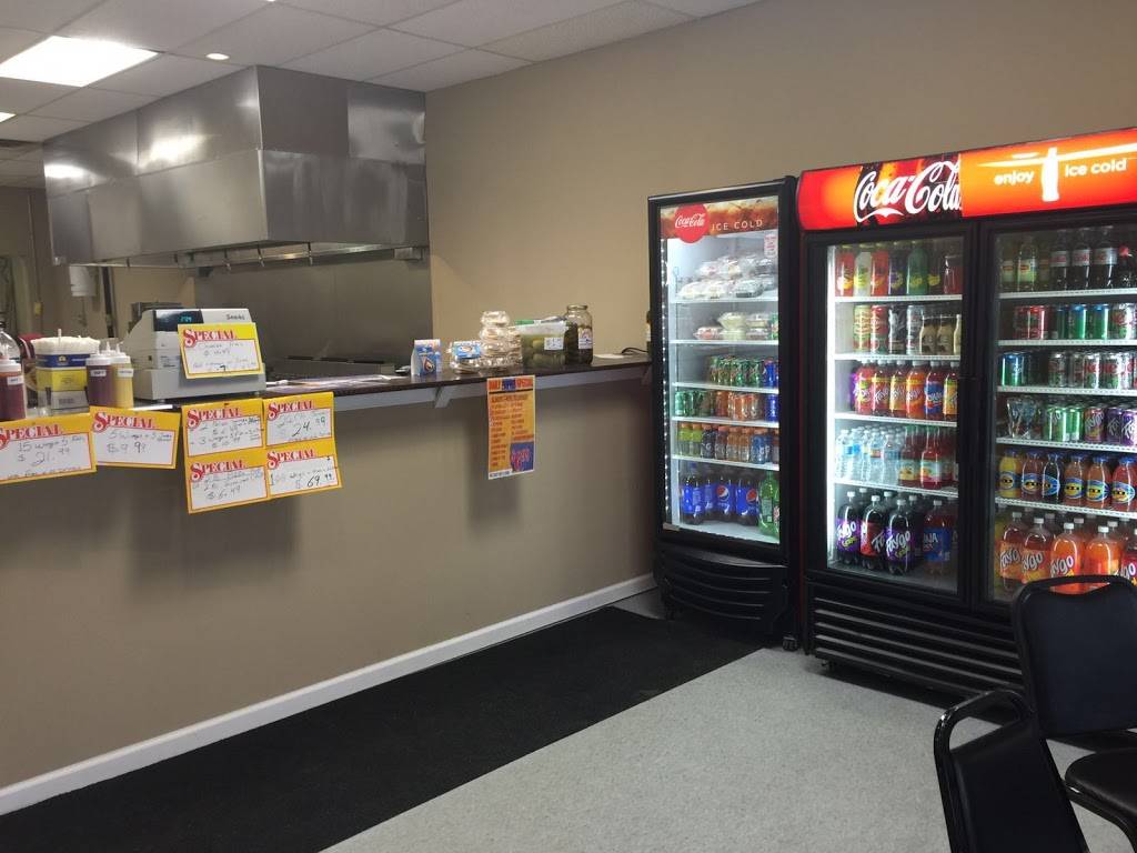 chicago fish and chicken gyro | restaurant | 9942 E Washington St, Indianapolis, IN 46229, USA | 3177449311 OR +1 317-744-9311