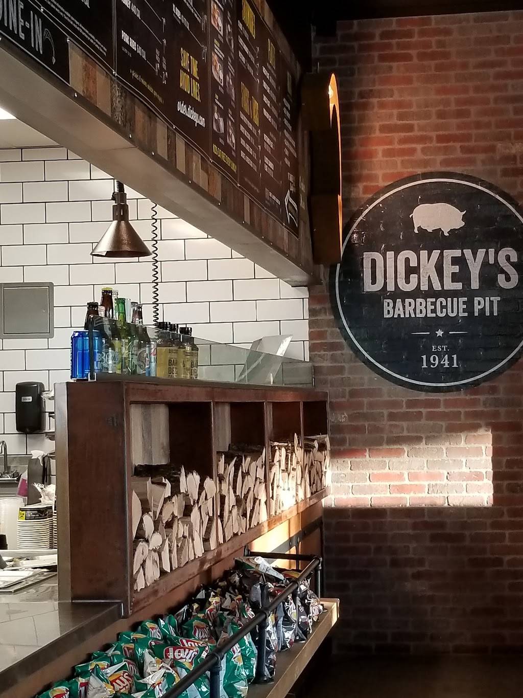 Dickeys Barbecue Pit | restaurant | 12620 Day St, Moreno Valley, CA 92553, USA | 9516531340 OR +1 951-653-1340