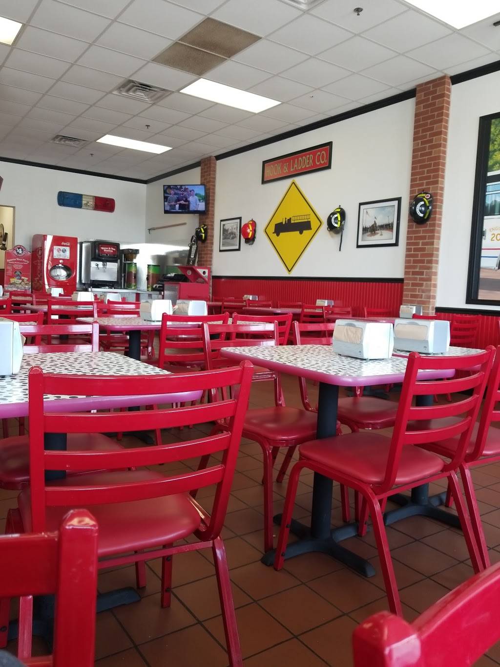 Firehouse Subs Market Pointe | meal delivery | 8920 S 71st Plaza Ste 105, Papillion, NE 68133, USA | 4029345913 OR +1 402-934-5913