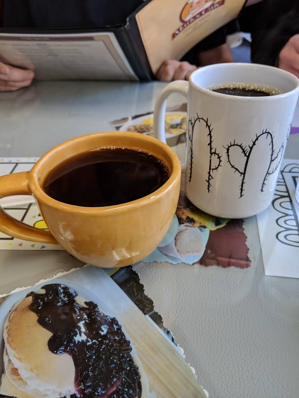 Marks Cafe | restaurant | 6340 S Rural Rd #120, Tempe, AZ 85283, USA | 4808396455 OR +1 480-839-6455