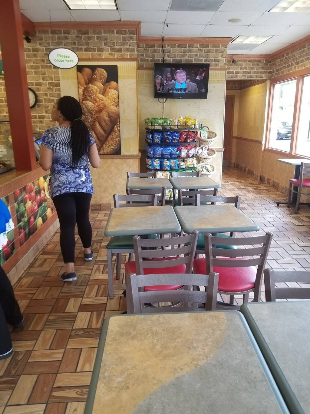 Subway | restaurant | 1402 Rockville Pike, Rockville, MD 20852, USA | 3014685548 OR +1 301-468-5548