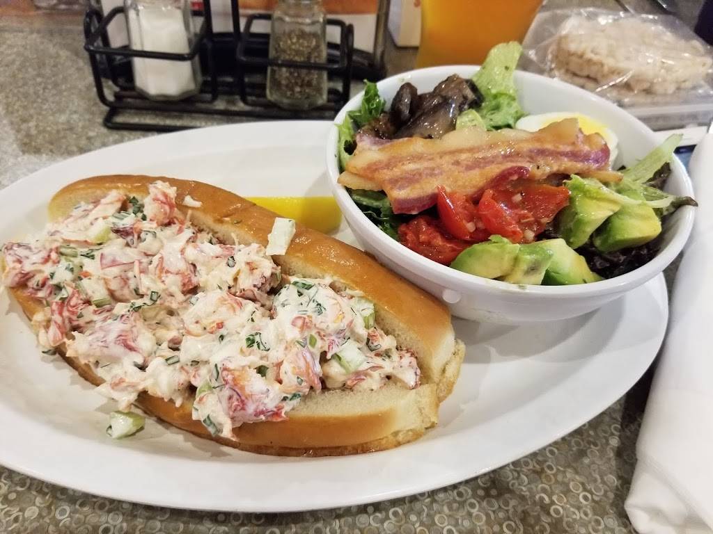 The Burger Bar by Wegmans | restaurant | 3195 Monroe Ave, Rochester, NY 14618, USA | 5852488685 OR +1 585-248-8685