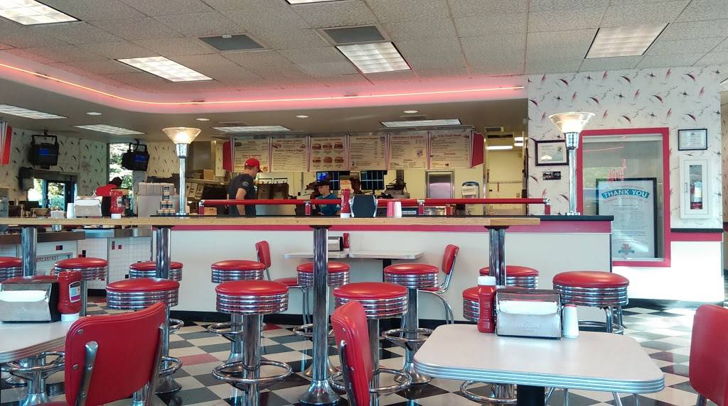 Burgerville | meal takeaway | 518 NE 3rd Ave, Camas, WA 98607, USA | 3608343289 OR +1 360-834-3289