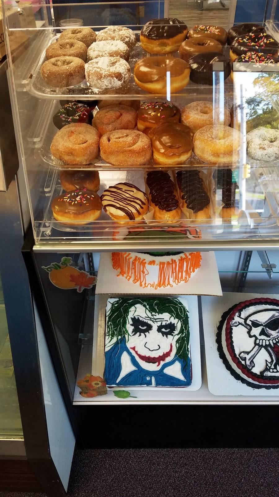 Lees Cakes | restaurant | 561 Ferndale Ave, Johnstown, PA 15905, USA | 8142628510 OR +1 814-262-8510