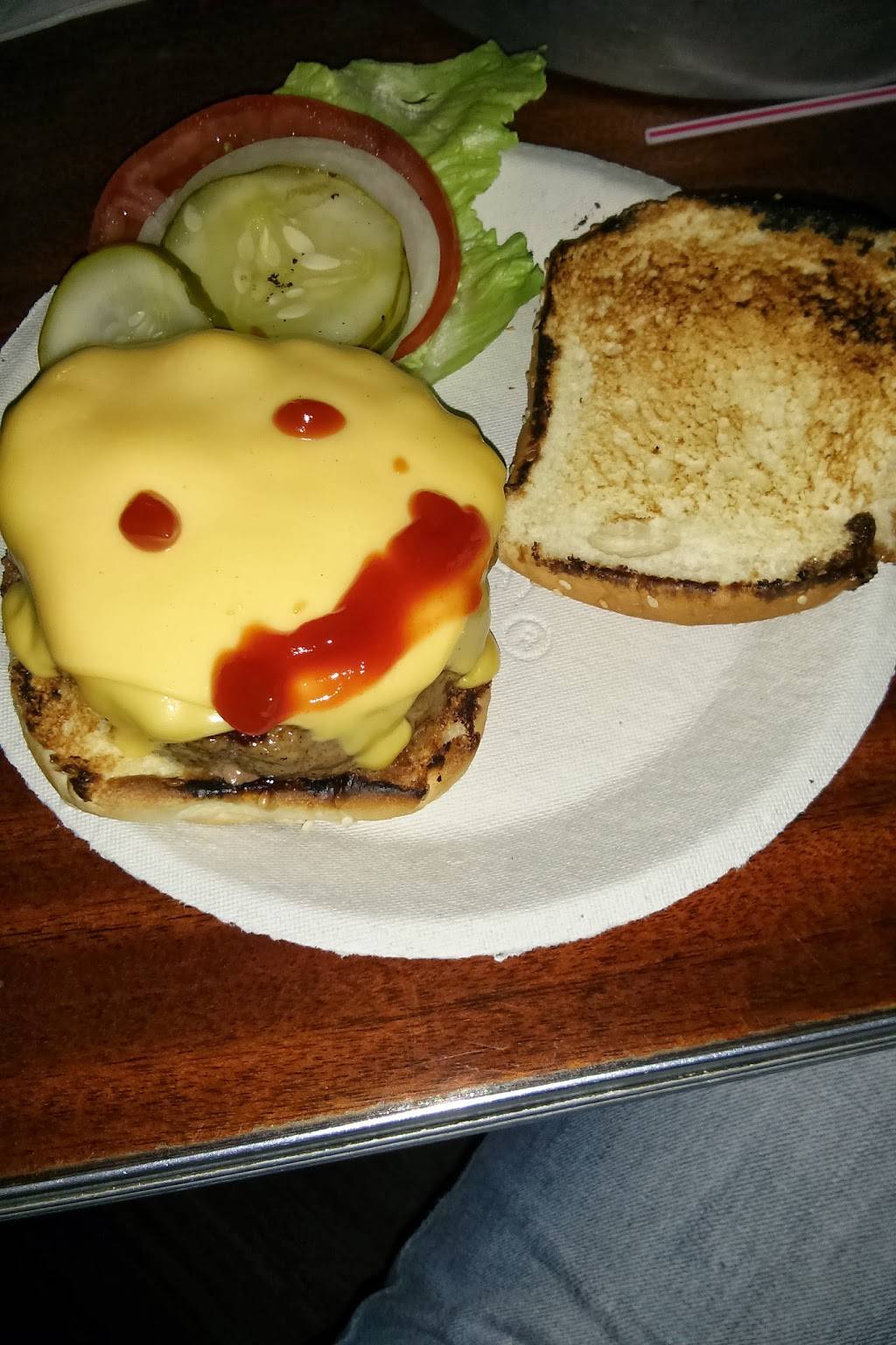 Nemos Bar | restaurant | 1384 Michigan Ave, Detroit, MI 48226, USA | 3139653180 OR +1 313-965-3180