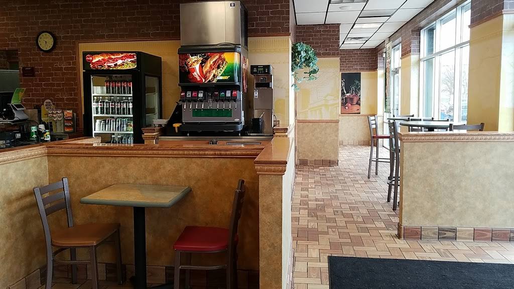 Subway | restaurant | 2232 Plainfield Ave NE, Grand Rapids, MI 49505, USA | 6163651700 OR +1 616-365-1700