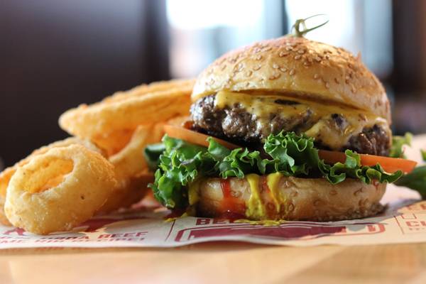 Bagger Daves | restaurant | 5299 Cornerstone North Boulevard, Centerville, OH 45458, USA | 9373101247 OR +1 937-310-1247