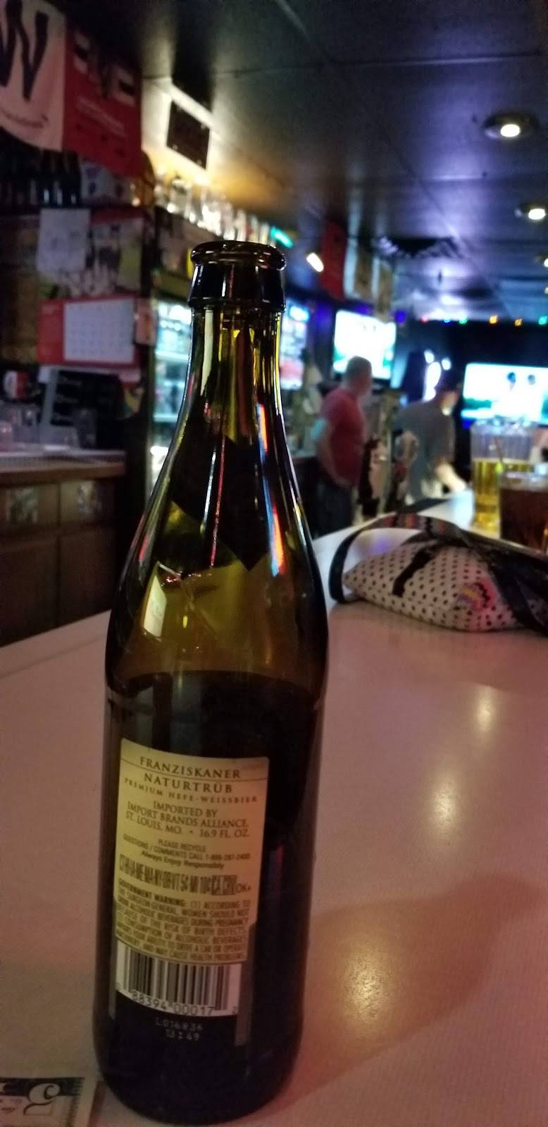 Lord Stanleys and the Annex | restaurant | 142 E Lincoln Hwy, DeKalb, IL 60115, USA | 8157549031 OR +1 815-754-9031