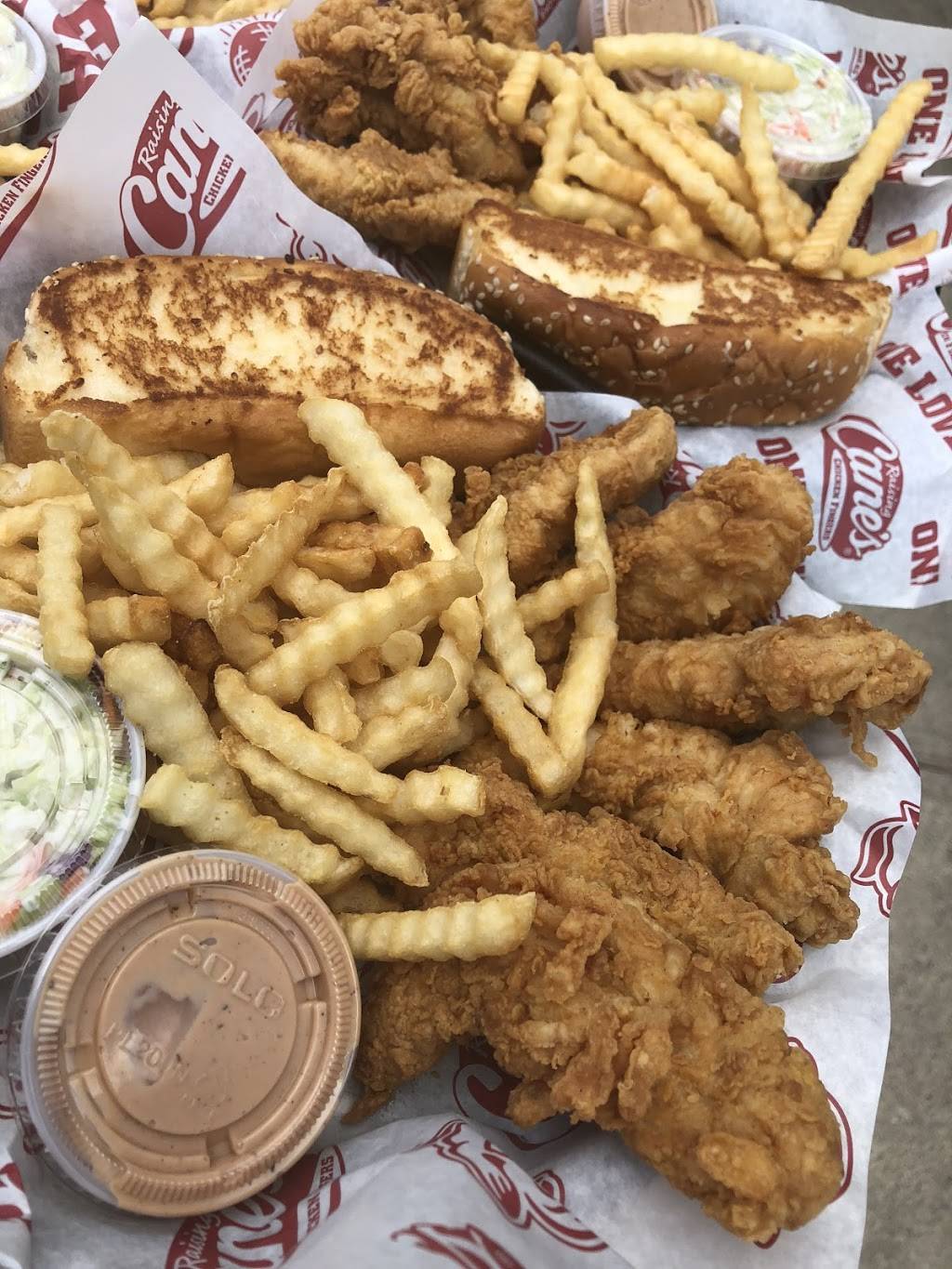 Raising Canes Chicken Fingers | restaurant | 2085 Polaris Pkwy, Columbus, OH 43240, USA | 6148470900 OR +1 614-847-0900