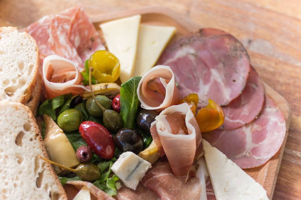 Ports of Italy, Rockport | restaurant | 141 Commercial St, Rockport, ME 04856, USA | 2072361011 OR +1 207-236-1011