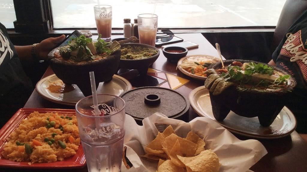 Los Molcajetes | restaurant | 2500 Brundage Ln, Bakersfield, CA 93304, USA | 6616319731 OR +1 661-631-9731