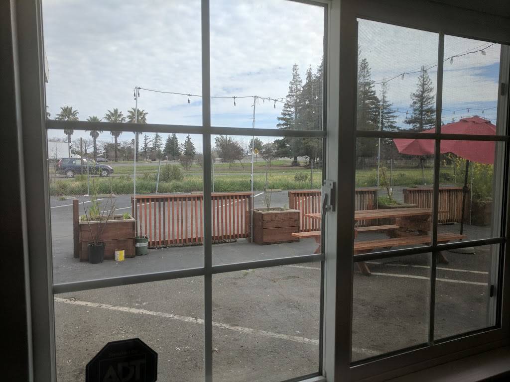 Cedar Ale House | restaurant | 4800 Florin Rd, Sacramento, CA 95823, USA | 6505335221 OR +1 650-533-5221