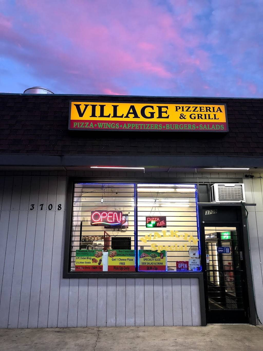 Village Pizzeria & Grill | restaurant | 3708 Auburn Blvd, Sacramento, CA 95821, USA | 9164827700 OR +1 916-482-7700
