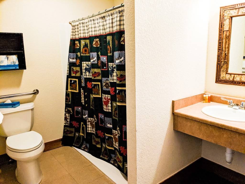 The Historic Rapids Lodge and Restaurant | restaurant | 210 Rapids Ln, Grand Lake, CO 80447, USA | 9706273707 OR +1 970-627-3707