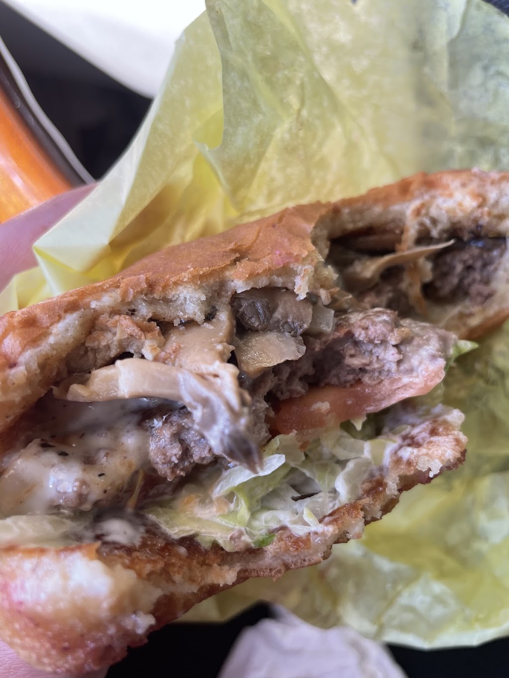 Elmos Drive Inn | restaurant | 2618 SW 3rd Ave, Amarillo, TX 79106, USA | 8063743566 OR +1 806-374-3566