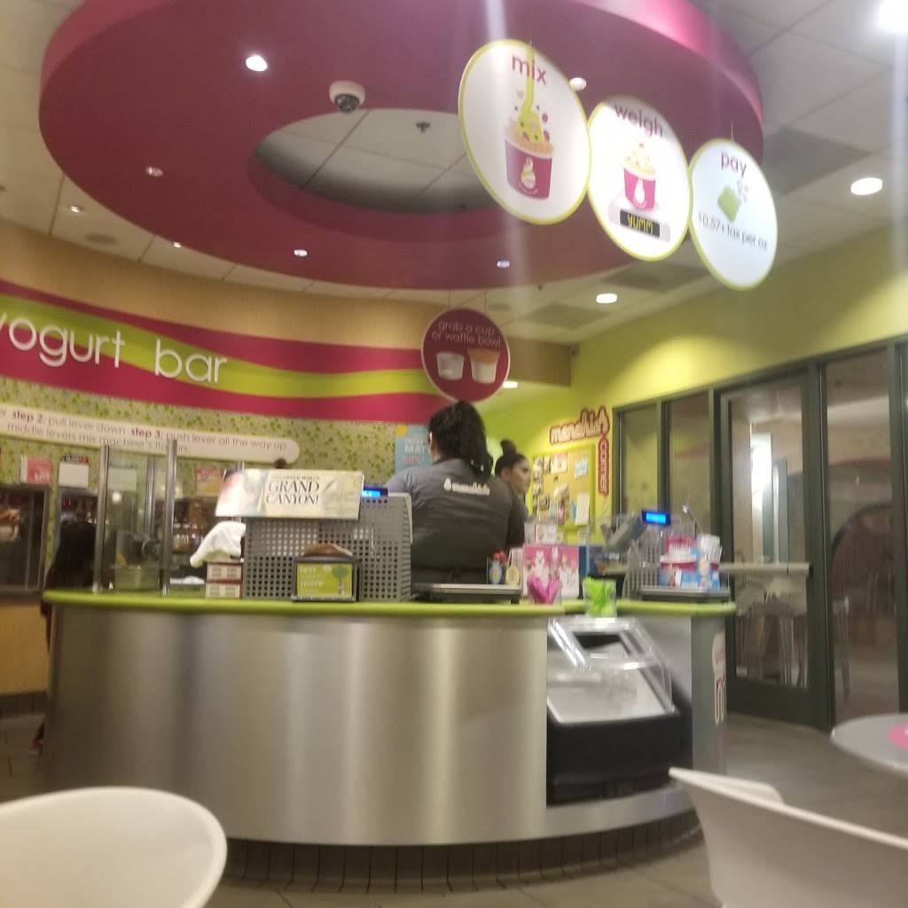 Menchies Frozen Yogurt | bakery | 5617 Paseo Del Norte Ste 120, Carlsbad, CA 92008, USA | 7609291000 OR +1 760-929-1000