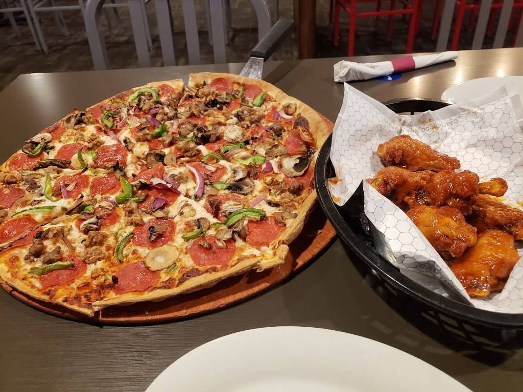 Pizza Hut | restaurant | 15947 NW US Hwy 441, Alachua, FL 32615, USA | 3864625900 OR +1 386-462-5900