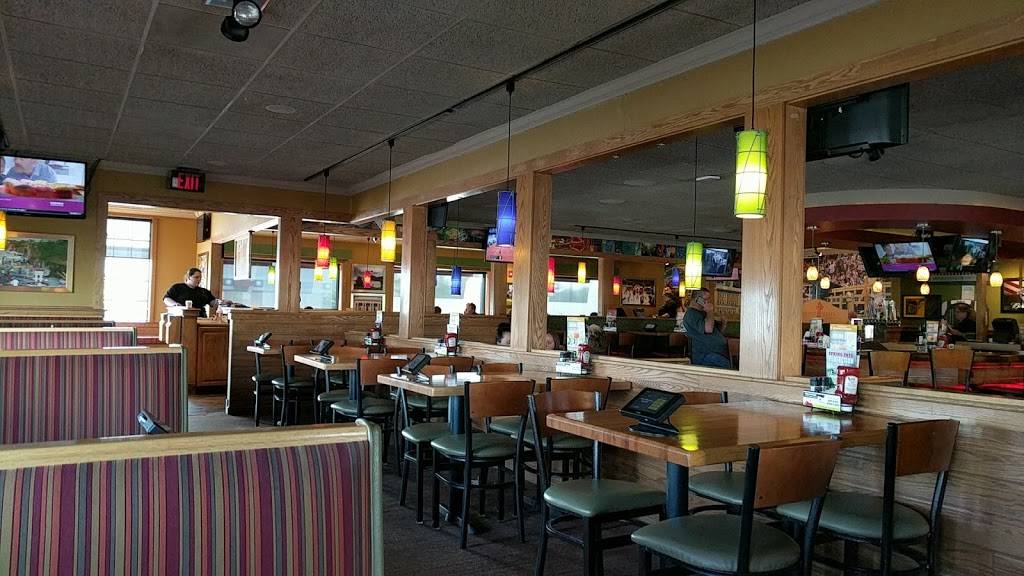Applebees Grill + Bar | restaurant | 25 Southland Dr, Fairmont, WV 26554, USA | 3043664411 OR +1 304-366-4411