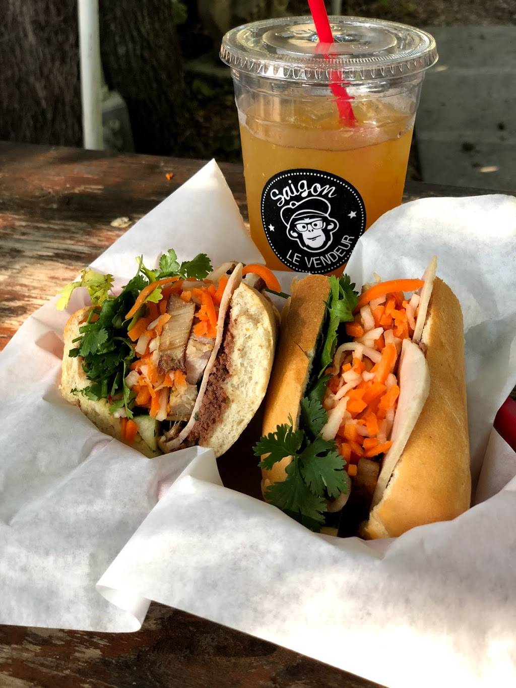 Saigon Le Vendeur | meal takeaway | 2404 E 7th St, Austin, TX 78702, USA | 5123516916 OR +1 512-351-6916