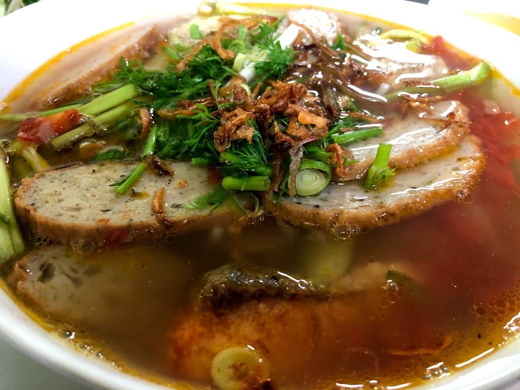 Thuy Restaurant | restaurant | 3-2437 Finch Ave W, North York, ON M9M 2E7, Canada | 4167408808 OR +1 416-740-8808