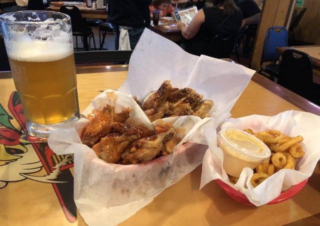 Wings Etc. | restaurant | 6502 N Grape Rd, Mishawaka, IN 46545, USA | 5742730088 OR +1 574-273-0088