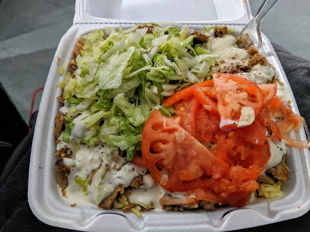 Osmows Shawarma | restaurant | 8750 Bayview Ave, Richmond Hill, ON L4B 4V9, Canada | 9058825455 OR +1 905-882-5455