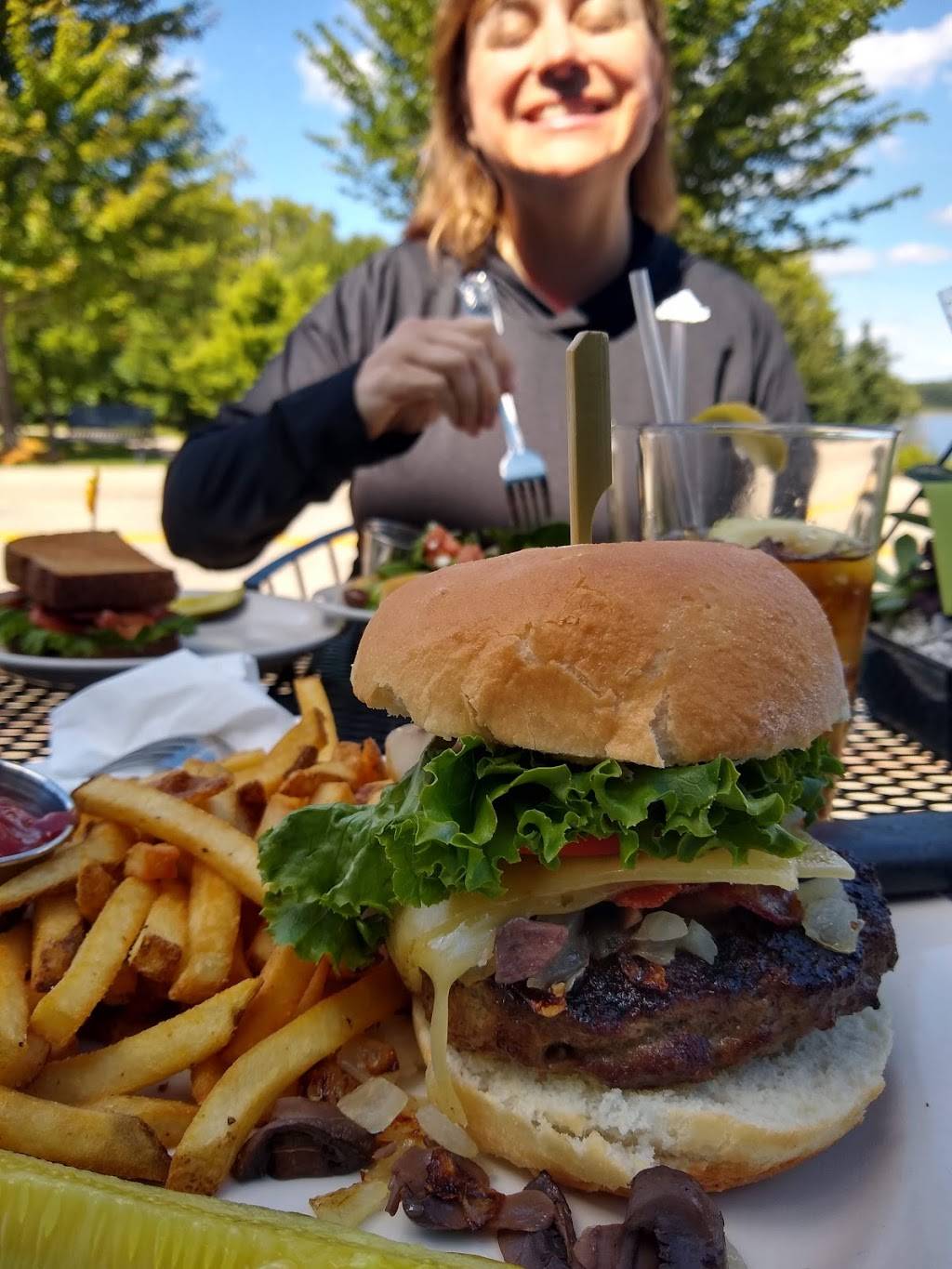 Victoria House | restaurant | Steiger Lake Ln, Victoria, MN 55386, USA | 9524432858 OR +1 952-443-2858